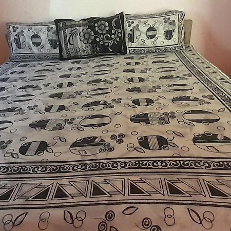 Batti Relax Point Villa & Rooms Batticaloa Eksteriør billede